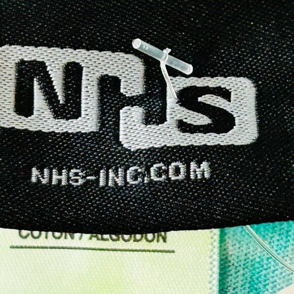 NWT Santa Cruz Tie Dye T-Shirt Size M Only at Tillys Spiral Logo Rainbow - Picture 10 of 13